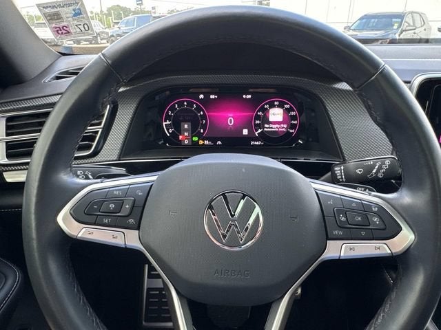 2024 Volkswagen Atlas Cross Sport 2.0T SEL Premium R-Line