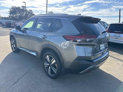 2023 Nissan Rogue SL FWD