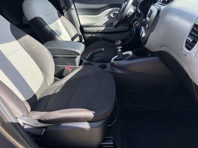 2015 Kia Soul Base