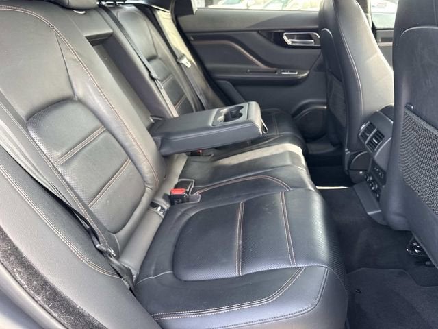 2020 Jaguar F-PACE 25t Prestige