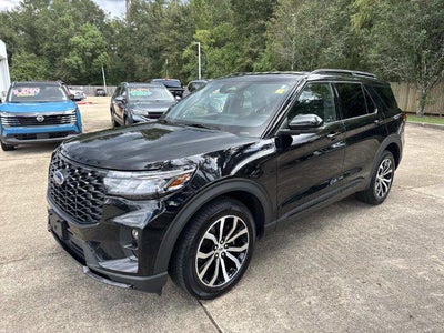 2025 Ford Explorer ST-Line