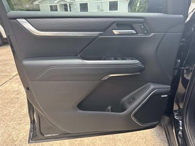 2024 GMC Acadia Elevation