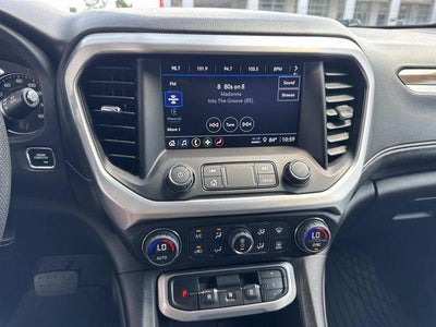 2023 GMC Acadia SLE