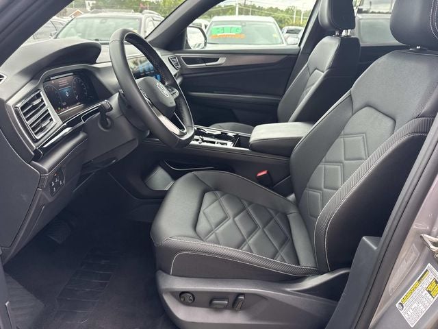 2025 Volkswagen Atlas Cross Sport 2.0T SE w/Technology