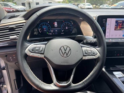 2025 Volkswagen Atlas 2.0T SE w/Technology