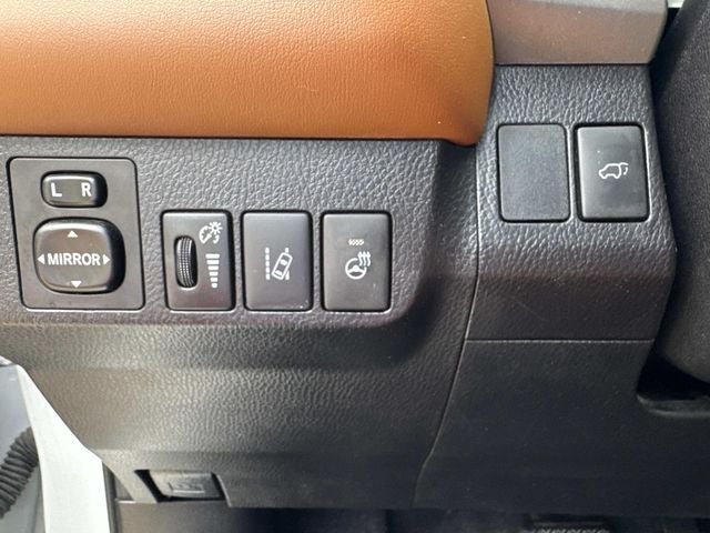 2018 Toyota RAV4 Platinum