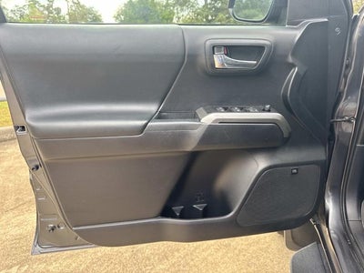 2020 Toyota Tacoma Limited V6