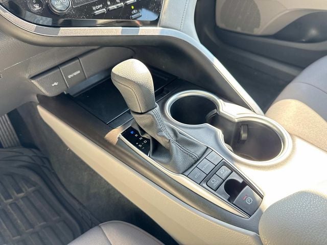 2024 Toyota Camry Hybrid LE