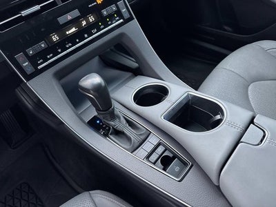 2022 Toyota Avalon Hybrid Limited