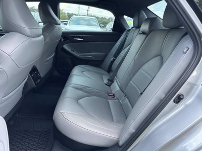 2022 Toyota Avalon Hybrid Limited
