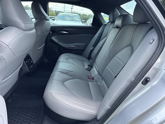 2022 Toyota Avalon Hybrid Limited