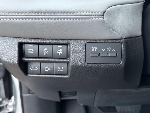 2022 Toyota Avalon Hybrid Limited