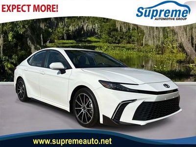 2025 Toyota Camry SE