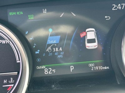 2024 Toyota Camry Hybrid XLE