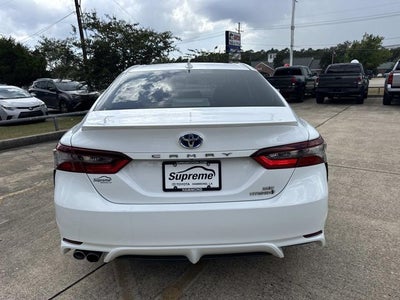 2024 Toyota Camry Hybrid SE