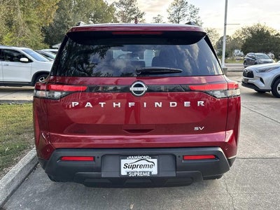 2024 Nissan Pathfinder SV