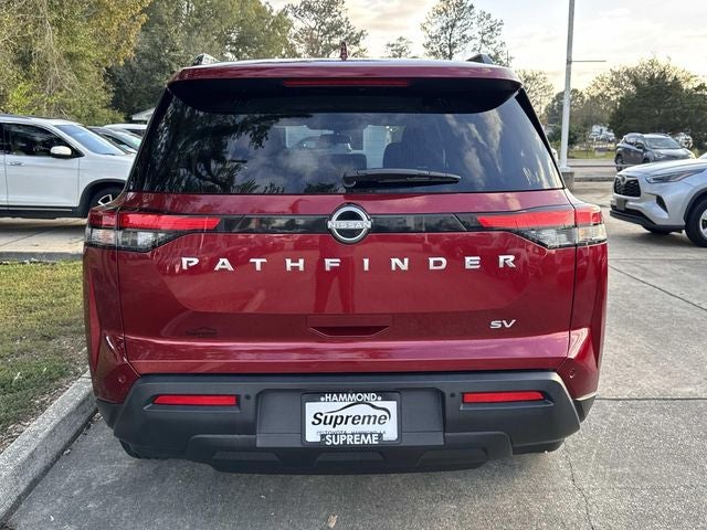 2024 Nissan Pathfinder SV
