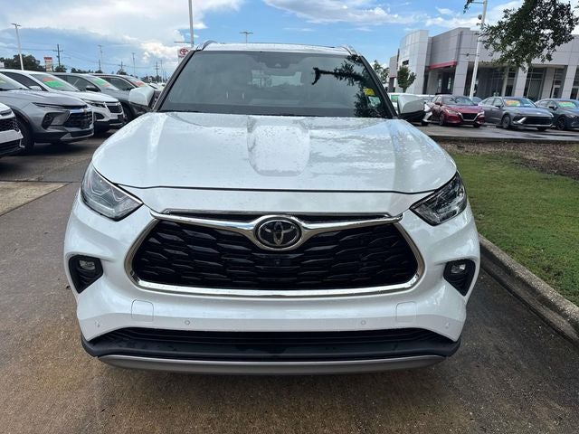 2022 Toyota Highlander Platinum