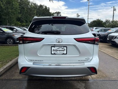2022 Toyota Highlander Platinum