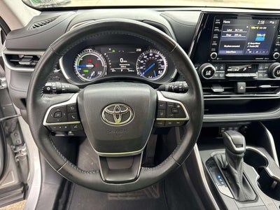 2022 Toyota Highlander Hybrid XLE