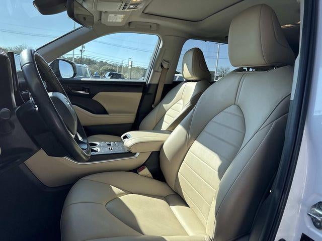 2023 Toyota Highlander Hybrid XLE