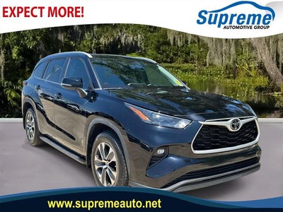 2023 Toyota Highlander XLE