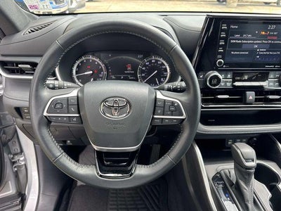 2022 Toyota Highlander XSE