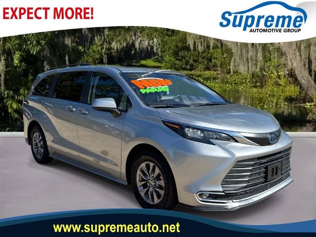 2024 Toyota Sienna XLE 8 Passenger