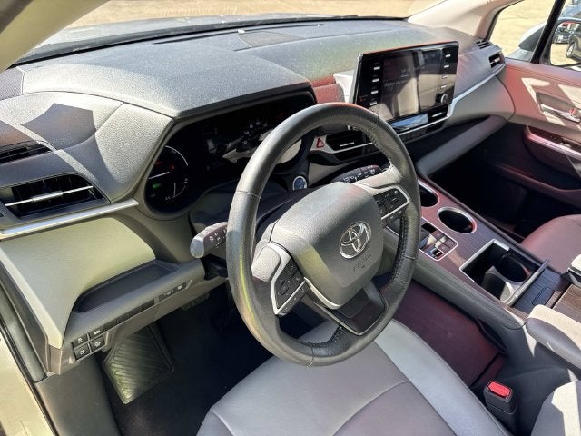 2024 Toyota Sienna XLE 8 Passenger