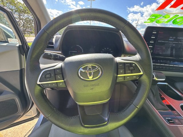 2024 Toyota Sienna XLE 8 Passenger