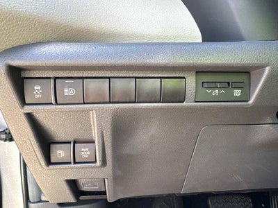 2024 Toyota Sienna XLE 8 Passenger