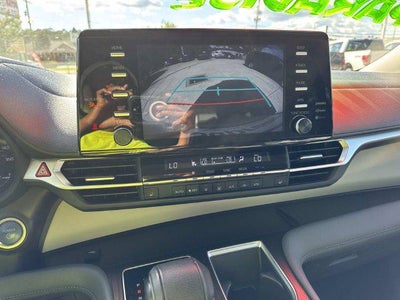 2024 Toyota Sienna XLE 8 Passenger