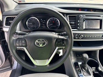 2019 Toyota Highlander LE