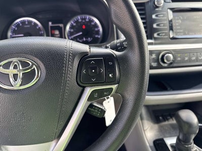 2019 Toyota Highlander LE