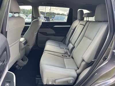 2019 Toyota Highlander LE