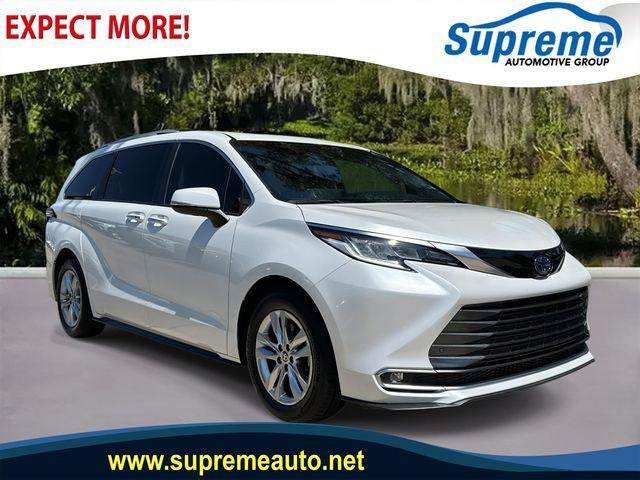 2022 Toyota Sienna Limited 7 Passenger