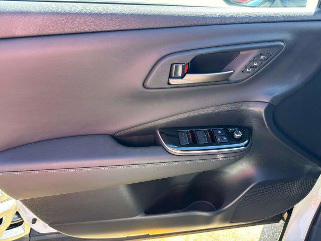 2025 Toyota Crown Signia Limited