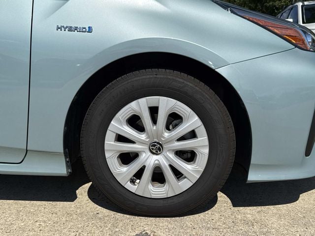 2022 Toyota Prius L
