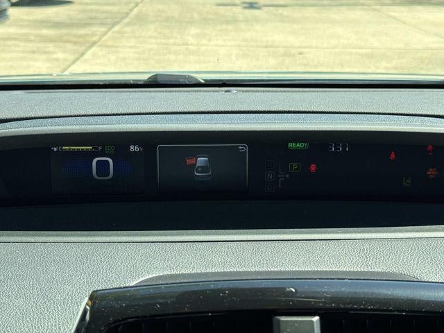 2022 Toyota Prius L