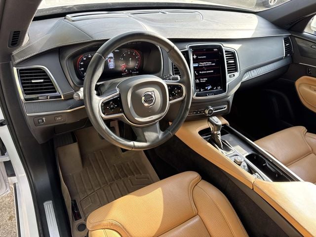 2022 Volvo XC90 T6 Inscription