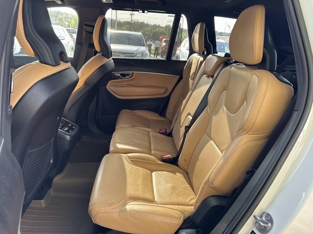 2022 Volvo XC90 T6 Inscription