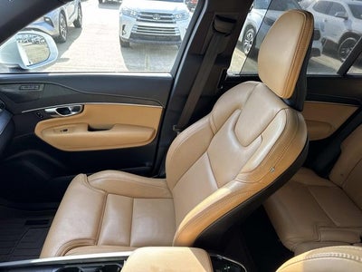 2022 Volvo XC90 T6 Inscription