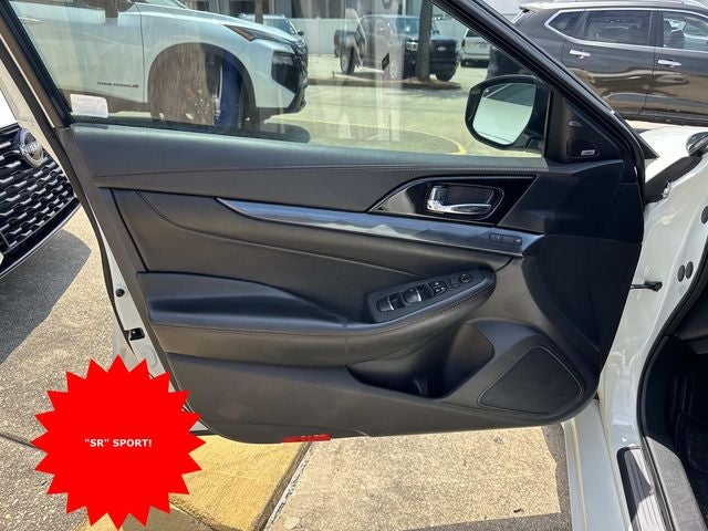 2023 Nissan Maxima SR