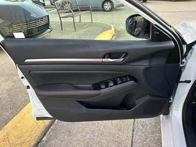 2025 Nissan Altima 2.5 SR