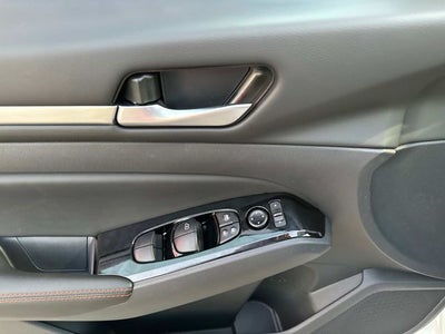 2025 Nissan Altima 2.5 SR