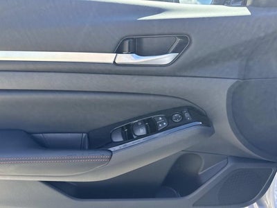 2025 Nissan Altima 2.5 SR