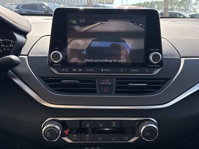 2025 Nissan Altima 2.5 SR