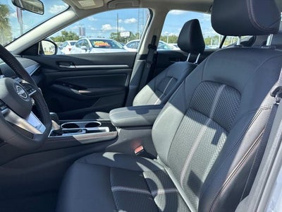 2025 Nissan Altima 2.5 SR