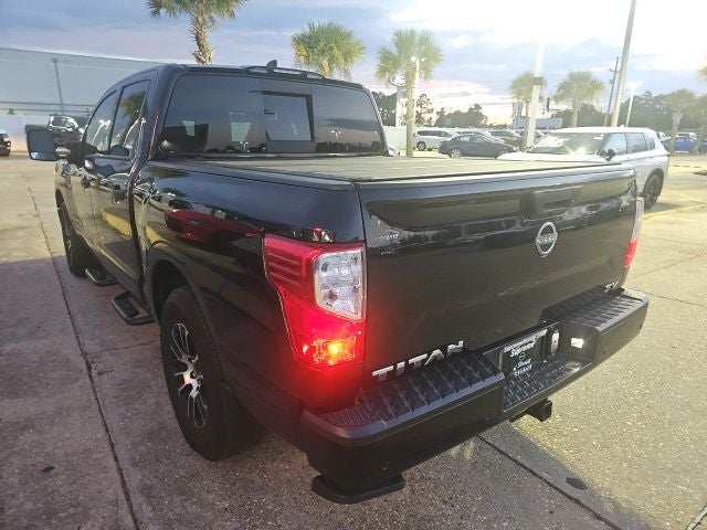 2023 Nissan Titan SV