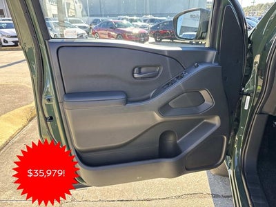 2026 Nissan Frontier SV